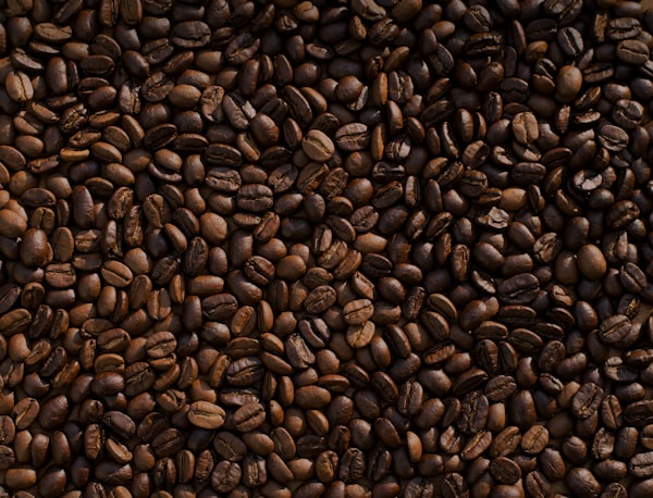Biji kopi sebagai salah satu bahan baku yang perlu dicatat stoknya